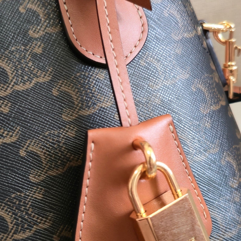 Ce1i*e satchel bags